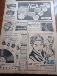 Cumhuriyet Gazetesi - 25 Aralık 1952 - Eski Anayasa Metni Dün Kabul Olundu - Türkiye Yugoslavya İşbirliği Gelişiyor - Amerikan Başkanı Truman'ın Son Noel Mesajı - Yeni Amerikan Başkanı Eisenhover'in Kore Sulh Planı Beyoğlu Devrim Ocağı Dün Törenle Açıldı - Malatya Hadisesi İle İlgili Yeni Tevkifler - İstanbul Polisinde Yapılan Yenilikler - Bedri Rahmi Eyüboğlu Sanat Bahisleri - Hitler İntihar Kararını Ne Zaman Vermişti - Kodak Fotoğraf Makinesi - Çamlıca Kız Lisesi Şampiyon Oldu - Taksim Sineması - Geliri Atatürk Heykeline Harcanacak Atatürk Kupası - İngiliz Edebiyatının Kör Dahisi John Milton - Gripin - Çapamarka - Titanik Vapurunun İkinci Kaptanı Yeni Öldü - Günün Resimleri - Kovo Sayaç Ve Ölçü Aletleri - Arı Bisküvileri - Baysal Çiçek Mağazası - Jawa Motosikletleri - M. Turhan Tan'ın 13. Ölüm Yıldönümü- AGA Radyo - Gruen Saatleri - Hamiyet Yüceses - Perihan Altındağ Sözeri - Sabite Tur Gülerman - Zeki Müren