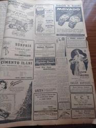 Cumhuriyet Gazetesi - 29 Aralık 1952 - Başbakan Adnan Menderes Dün Cumhuriyet Halk Partisi Toplantısında Mühim Bir Konuşma Yaptı - Yeni Bir Balkan Blokuna Doğru - Churchill Çarşamba Günü Amerika'ya Hareket Ediyor - Beşiktaş İstanbulspor'u Mağlup Etti - Laiklik Haftasının Son Günü - Arabacıların Dünkü Toplantısı - Yeni 3 Mayın Gemisi Donanmaya Katıldı - Hasan Ali Yücel Köşe Yazısı - Stalin'in Yanlış Çıkan Hesapları - Burhan Felek - Hindistan Komünist Çin'i İtham Ediyor - Danimarka Ana Kraliçesi Alexandra Öldü - Ka Me Fa Eşarpları - Nacar Saatleri - Arı Bisküvileri - Mumlu Lüks Kibritleri - Pasifik'te Paskalya Adasının Esrarı - Hamiyet Yüceses'e Göre Siemens Türk Köylüsünün Hasret Çektiği Radyodur - En Mükemmel Yılbaşı Hediyesi Philips Radyo - Volvo Traktör -  Varta Akümülatörleri McCormick İnternational Traktör Makine Ve Ekipman
