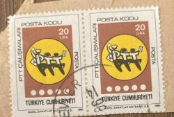 Mektup Zarfından Kesilmiş  / Postadan Geçmiş İkili Pul Filateli - 1986 Damgalı - PTT ÇALIŞMALARI, 20 LİRA - Türkiye Cumhuriyeti