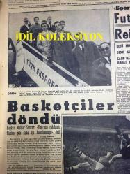GÜNLÜK SPOR GAZETESİ - 3 ARALIK 1957 - MUHTAR SENCER - FUTBOL FEDERASYONU REİSİ KİM OLMALI? - REBİİ ERKAL - BEDRİ GÜRSOY - GALİP HAKTANIR - AHMET DEMİR - YILIN 5 SPORCUSU - MİTHATPAŞA STADI - JIRI KORBLE - DÜNYA ORDULARARASI FUTBOL ŞAMPİYONASI - BEŞİKTAŞ BİR İNGİLİZ ANTRENÖRÜ İLE ANLAŞIYOR - AVRUPA ŞAMPİYON KULÜPLER TURNUVASI - CAROL DAY, MADDOCKS - AYDOĞAN BECİT - DAVE SIME PROFESYONEL OLMAKTAN VAZGEÇTİ - ŞÜKRÜ HAS, BOKSÇU - SZOBEL İSTANBUL'DA İLK İDMANI YAPTIRIYOR - MUHTEREM AR - SUAT ERLER - TACİ İÇSEL - SÜLEYMANİYE HÜKMEN MAĞLUP ADDEDİLMEDİ - BALKAN KROS MÜSABAKASI ANKARA'DA YAPILACAK - FAY TEMİZLEYİCİ REKLAMI, NECİP AKAR - OPON REKLAMI - AMATÖR KÜMELER
