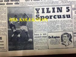 GÜNLÜK SPOR GAZETESİ - 3 ARALIK 1957 - MUHTAR SENCER - FUTBOL FEDERASYONU REİSİ KİM OLMALI? - REBİİ ERKAL - BEDRİ GÜRSOY - GALİP HAKTANIR - AHMET DEMİR - YILIN 5 SPORCUSU - MİTHATPAŞA STADI - JIRI KORBLE - DÜNYA ORDULARARASI FUTBOL ŞAMPİYONASI - BEŞİKTAŞ BİR İNGİLİZ ANTRENÖRÜ İLE ANLAŞIYOR - AVRUPA ŞAMPİYON KULÜPLER TURNUVASI - CAROL DAY, MADDOCKS - AYDOĞAN BECİT - DAVE SIME PROFESYONEL OLMAKTAN VAZGEÇTİ - ŞÜKRÜ HAS, BOKSÇU - SZOBEL İSTANBUL'DA İLK İDMANI YAPTIRIYOR - MUHTEREM AR - SUAT ERLER - TACİ İÇSEL - SÜLEYMANİYE HÜKMEN MAĞLUP ADDEDİLMEDİ - BALKAN KROS MÜSABAKASI ANKARA'DA YAPILACAK - FAY TEMİZLEYİCİ REKLAMI, NECİP AKAR - OPON REKLAMI - AMATÖR KÜMELER