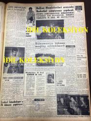 GÜNLÜK SPOR GAZETESİ - 3 ARALIK 1957 - MUHTAR SENCER - FUTBOL FEDERASYONU REİSİ KİM OLMALI? - REBİİ ERKAL - BEDRİ GÜRSOY - GALİP HAKTANIR - AHMET DEMİR - YILIN 5 SPORCUSU - MİTHATPAŞA STADI - JIRI KORBLE - DÜNYA ORDULARARASI FUTBOL ŞAMPİYONASI - BEŞİKTAŞ BİR İNGİLİZ ANTRENÖRÜ İLE ANLAŞIYOR - AVRUPA ŞAMPİYON KULÜPLER TURNUVASI - CAROL DAY, MADDOCKS - AYDOĞAN BECİT - DAVE SIME PROFESYONEL OLMAKTAN VAZGEÇTİ - ŞÜKRÜ HAS, BOKSÇU - SZOBEL İSTANBUL'DA İLK İDMANI YAPTIRIYOR - MUHTEREM AR - SUAT ERLER - TACİ İÇSEL - SÜLEYMANİYE HÜKMEN MAĞLUP ADDEDİLMEDİ - BALKAN KROS MÜSABAKASI ANKARA'DA YAPILACAK - FAY TEMİZLEYİCİ REKLAMI, NECİP AKAR - OPON REKLAMI - AMATÖR KÜMELER