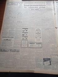 Cumhuriyet Gazetesi - 27 Ağustos 1954 -Esad Tekeli-Bafra’da hamile kadını kazma ile öldüren Genç karakol önünde öldürüldü- Celal Bayar Yarın Yugoslavya'ya Gidiyor - Kıbrıs Davası - İş Bankasının 30. Kuruluş Yıldönümü - Aydın'ın En İyi Zeybek Oyuncusu Seçilen İbrahim Serin - Eskişehir'deki Feci Uçak Kazasında 9 Kişi Öldü - Avrupa Kürek Ve Atletizm Şampiyonası - Büyük Taarruzun Yıldönümü - Mürefte Tabii Gazları - Brezilya'da Kızıllarla Mücadele Şiddetlendi - Muammer Karaca Cibali Karakolu Tiyatrosu - Millî Maçta İsveç İzlanda'yı Yendi - Radyo - Bulmaca - Plak - Bob Crosby - Haberci Walter Winchell - Cevdet Çağla - Gripin - Malazgirt Savaşı - Hindistan'da Kolera - Sabite Tur Gülerman Beyaz Parkta - Roja Briyantini - Fosfatin Falyer Çocuk Maması - Açıkhava Tiyatrosunda Büyük Müsamere - Vasfi Rıza Zobu - Bengali Sirki - Baysal Çiçek Mağazası - Doğubank - Fransa Ve Avrupa Ordusu