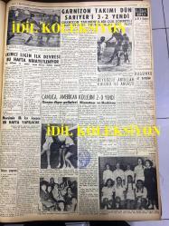 GÜNLÜK SPOR GAZETESİ - 12 ARALIK 1957 - BEŞİKTAŞ, VESTERAS'I İKİNCİ DEFA MAĞLUP ETTİ 3-1 - YILIN 5 SPORCUSU - KASIMPAŞA IRAK'TA 2-0 YENİLDİ - LEFTER - AVRUPA LİGLERİ - 1 MİLİN HİKAYESİ - CAROL DAY - ÇAMLICA, AMERİKAN KOLEJİNİ 2-0 YENDİ - GARNİZON TAKIMI SARIYER'İ 3-2 YENDİ - FAY TEMİZLEYİCİ REKLAMI, NECİP AKAR, OPON REKLAMI