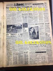 GÜNLÜK SPOR GAZETESİ - 3 MART 1957 - LİG LİDERİ GALATASARAY'LA ÜÇÜNCÜSÜ BEŞİKTAŞ 118'İNCİ MAÇI OYNUYOR - BASKETBOLDA YENİ KAİDELERE DAİR ROBERT BUSNEL - DEMİRYOLLARI GÜREŞ ŞAMPİYONASI 7 SİKLETTE FİNALLERE GİRİYORUZ - SZEKELLY - FENERBAHÇE, EMNİYET'İ YENDİ - HASAN POLAT - ALİ TURGUT GALİP - İTALYAN FUTBOLU - KALECİ VAVASSORİ - 3,5 YÜREKLİ ŞERİF CONES - UPJEST ANKARA'DA GÜNEŞ'İ 9-0 MAĞLUP ETTİ - 2. LİG - İNGİLTERE'DE FUTBOL - ADALET MOLNAR İÇİN İZİN İSTİYOR - HONVED'İN SONU - SÜMERBANK REKLAMI - ADALET, KASIMPAŞA - FAY TEMİZLEYİCİ REKLAMI, NECİP AKAR - YAPI VE KREDİ BANKASI REKLAMI - MARIO GABAY - FENERBAHÇE EMNİYET MAÇINDAN FOTOĞRAFLAR