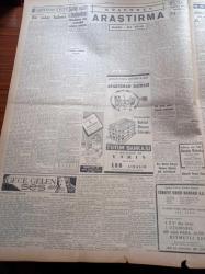 Cumhuriyet Gazetesi - 5 Ekim 1952 - Adnan Menderes Yeni Seçimlere Girmeye Hazırız Dedi - Amerika Moskova'ya Yeni Elçi Göndermeyecek - 30 Bektaşi Dün Gece Ayin Yaparken Yakalandı - Şeyh Sırrı Baba - Celal Bayar Elazığ'da - İsmet İnönü Bugün Bir Nutuk Söyleyecek - İstanbulspor Galatasaray'ı Yendi- Elmalı Bendi - Sovyet Rusya'nın Barış Taarruzu - Hasan Ali Yücel Köşe Yazısı - Bizansın İçyüzü - İstanbul'un Kurtuluş Bayramı - Eski Mısır Kralının Cinayetleri - Hitler'in Sağ Kolu Bormann Rusya'da - Avrupa Güzeli Günseli Başar Şerefine Verilecek Balo - Kadıköy İstanbul Karma Takımları Basketbol Maçı - Arzu İle Kanber Filmi - Sezer Sezin - Haftalık Radyo Programı - Movado Saatleri - Arı Unları - Ferdi Tayfur - Lorel Hardi - Vakko Garanti Fişinin Faydası - Fiat Traktör - Nacar Saatleri - Radyolin Diş Macunu - Minerva Radyoları - Savaş Çil İlacı - Arlon Saatleri
