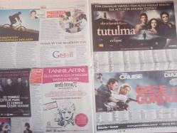 Habertürk Günlük Pazar Gazetesi - 11 Temmuz 2010 - Erman Kunter - Milletvekili Olabilirdim - Bisikletle Kıtaları Aşıyorlar - Rüya Test Sürüşü - Gürsel Tekin - Hiç Kimseye Hediye Almadım - Bettina Machler - Kim Daha İyi, Bettina mı Alara mı? - Alara Uzan - Ronnie Wood - Adsız Alkolikler Toplantısı'na Katılıyorum - Tokso'su Çok Olan Kupayı Alır - Ragbi Uğruna 25 Bin Kilometre Pedal Basacaklar - Jodie Burton - Ten Uyumu Yoksa Aynı Evde Yaşanmaz - Siyasetçi İyi Şeyler Giymeli İyi Şeyler Yemeli - Miskinliğe Övgü - Elif Şafak - Kayınpederim Osmanlı Kökeniyle Böbürlenmez - Okyanus Kıyısında Balık Yemeyi Çok Seviyoruz - Gripin Demokrasiyle Yönetiliyor - Hayko Cepkin - İtalyan Boğasını Test Ettik - Yorulmadım Ünlendikçe Azıyorum - Gmail'in Var mı Derdin Var! - Gece ve Gündüz Filmi - Eskişehir ile Bitlis Karşı Karşıya  Hollywood'un Sevilmeyen Adamı fotoğraf ve haberi - Tam Takım Gazete