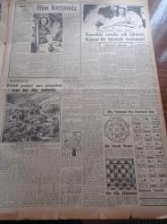 Cumhuriyet Pazar Gazetesi - 5 Ekim 1952 - Eski Mısır Kralı Faruk Capri Adasında Nasıl Yaşıyor - Profesör Armas Salonen Bir Alim Olarak Türkiye'ye Aşık Olarak Ayrıldı - Nuyan Yiğit - Haftanın Şakaları Yazan Burhan Felek - Bizim Yıldızlar Gül Güney - Sinema En Güzel Türk Filmleri Seçilecek - Efelerin Efesi Yakında Gösteriliyor - Katherine Hepburn- Can Yoldaşı Filmi - Cahid Irgad - Zarah Leander Tekrar Perdede - Fox Stüdyosunda Masa Üzerindeki Rakı Şişesi - Danielle Delorme - Ursula Thiess - Hikaye Ölüm Karşısında - Kadın Ev Moda - Zehirli Gazlara Çare Aranırken Yeni Bir İlaç Bulundu - Feyyaz Tokar - Ses Duvarı Denen Şey Nedir - Dodge Otomobillerinin Fabrikatörü Evlenmek İstediği Kızı Alamadı - Gregg Sherwood - Ernest Jones Adında Bir İngiliz Golf Şampiyonu - Çöpçatanlık Eden Şapka