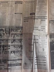 TAN Magazin Gazetesi - 15 Şubat 1985 - Çıldırtan Dans - Pek Çok Genç, Arkadaşlık Yapacak Bir Kız Bulamamaktan Yakınırken, 17 Yaşındaki Levent, Bugüne Kadar 17 Sevgili Eskitti - Nilgün Altınel - Eser Işık - Ahmet Koral - Başbaşa - Geçmişten Gelen Aşk fotoromanı - Hanzo Kazım - Çiğdem Çizgi Romanı - 25 Bin Liralık Fatura Toplayan 5 Bin Lira Alacak - Okulların Tatili PAzartesi Gününe Kadar Uzatıldı - Turgut Özal - Nurullah Gezgin - Hayalimde Hep Sıcak Bir Ülkede Yaşamak Var - Huri Sapan - İzzet Altınmeşe - İstanbul'un Seçkin Restorantları - İlker Birsel - Bülent Tulun - Kar, Futbola İzin Vermedi - Fatih'in Akıncısı Durakoğlu - Çizgi Romanı - Alman Kadınları Evlenmek İçin Türkleri Seçiyor - Mia Nygren - Vücudu Bozulmasın Diye Kendisinin Yerine Başkasını Seviştiriyor - Carmen'in Çıldırtan Dansı Erkeklerin Nefesini Kesiyor - İplerle Adeta sevişiyor - Samet Tepe - Necati Karadeniz - Nagıp Maka - Sinir Hastası Ruh Doktorunu Çocukları Bıçaklayarak Öldürdü fotoğraf ve haberi - Tam Takım Gazete