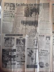 TAN Magazin Gazetesi - 15 Şubat 1985 - Çıldırtan Dans - Pek Çok Genç, Arkadaşlık Yapacak Bir Kız Bulamamaktan Yakınırken, 17 Yaşındaki Levent, Bugüne Kadar 17 Sevgili Eskitti - Nilgün Altınel - Eser Işık - Ahmet Koral - Başbaşa - Geçmişten Gelen Aşk fotoromanı - Hanzo Kazım - Çiğdem Çizgi Romanı - 25 Bin Liralık Fatura Toplayan 5 Bin Lira Alacak - Okulların Tatili PAzartesi Gününe Kadar Uzatıldı - Turgut Özal - Nurullah Gezgin - Hayalimde Hep Sıcak Bir Ülkede Yaşamak Var - Huri Sapan - İzzet Altınmeşe - İstanbul'un Seçkin Restorantları - İlker Birsel - Bülent Tulun - Kar, Futbola İzin Vermedi - Fatih'in Akıncısı Durakoğlu - Çizgi Romanı - Alman Kadınları Evlenmek İçin Türkleri Seçiyor - Mia Nygren - Vücudu Bozulmasın Diye Kendisinin Yerine Başkasını Seviştiriyor - Carmen'in Çıldırtan Dansı Erkeklerin Nefesini Kesiyor - İplerle Adeta sevişiyor - Samet Tepe - Necati Karadeniz - Nagıp Maka - Sinir Hastası Ruh Doktorunu Çocukları Bıçaklayarak Öldürdü fotoğraf ve haberi - Tam Takım Gazete