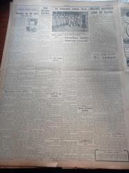 Cumhuriyet Gazetesi - 29 Ekim 1952 - Büyük Bayramınız Kutlu Olsun - Gazi Mustafa Kemal Atatürk - Bütün Yurd Cumhuriyetin 29. Yıldönümü Sevinç Ve Heyecanla Karşıladı - Amerika Seçimlerinde Cumhuriyet - Amerikan Kadını Kime Rey Verecek - Denizli Belediyesi Biletçisiz Otobüs İşletmeğe Başladı - İzmir Milletvekili Cihad Babanın Güzel Bir Pozu - Cumhuriyet Bayramımız Ve Dost Milletler - İngiltere Dışişleri Bakanı Eden'in  Türkiye'ye Dair Demeci - İstanbul Belediye Sarayı 6 Milyon Liraya Mal Olacak - Yeni Bir Harbde Atom Silahları Kullanılacak - İngiliz Kraliçesi Elizabeth Charlie Chaplin İle Tanıştı - Burhan Felek - Fenerbahçe Havagücünü Yendi - Yavuz Sultan Selim Ağlıyor Filmi - Feridun Fazıl Tülbentçi - Altan Karındaş - Lale Oraloğlu - Şaziye Moral - Geçmişte Büyük Cinayetler Yazı Dizisi - Muammer Karaca - Vedad Abud - Gripin - Technos - Magic Chef 1953 Tipi Gaz Sobaları - Hoover Elektrik Süpürgesi - İpana Diş - Arion Cep