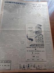 Cumhuriyet Gazetesi - 30 Ekim 1952 - Cumhuriyet Bayramı Bütün Yurdda Heyecanla Kutlandı - Cumhurbaşkanı Celal Bayar Atatürk'ün Muvakkat Kabrine Çiçek Koyuyor - Kızıl Şair Nazım Hikmet'in İstanbul'dan Nasıl Kaçtığı Nihayet Anlaşıldı - Sarıyer Cinayetinin Faili Osman İsimli Bir Er Yakalandı - Amerikan Seçimlerinde Cumhuriyet - Kore Tugayımızda Heyecanlı Kutlama Töreni - Hıfzıssıhha Enstitüsü Dün Açıldı - Kızılay'ın 75. Kuruluş Yıldönümü - Esad Tekeli - Suad Hayri Ürgüplü Vazifesi Başına Gitti - Denizaltılara Karşı Yeni Bir Müdafaa Silahı - Fransız Şarkıcı Tino Rossi'ye Legion D' honneur Nişanı Verildi - Bizansın İçyüzü Yazı Dizisi - Milli Piyango - Wagner'in Doğduğu Kasabanın Masalı - Taksim Beyoğluspor Maçı Yapılamadı - Mussolini'nin Torunu Evlendi - İstanbul'da Cumhuriyet Bayramı İntibaları - Çapamarka