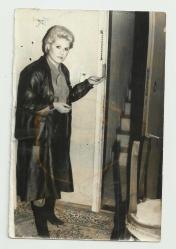 CANAN SOMAY'DAN 4 AYRI FOTOĞRAF...