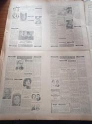 Cumhuriyet Gazetesi - 22 Kasım 1952 - Başbakan Adnan Menderes Dün Kayseri'de Mühim Bir Nutuk Söyledi - Celal Bayar Bugün Geliyor - Türk Amerikan Ticari Münasebatı - Bütün Dünya Basınını Hayran Bırakan Eser Avrupa Kavgası - Nadir Nadi - Çekoslovak Kızıllarının İtirafları - Şehir Tiyatroları Binalarının Durumu - Yabani Hıyar İle Kanser Tedavisi Suya Mı Düşüyor - Kraliçe Elizabeth'in Gündelik Hayatı Yazı Dizisi - General Eisenhower Hükümetini Kuruyor - Burhan Felek - Yeni Şehir Hattı Vapurları - Nejad Ferid Eczacıbaşı'ndan Yeni İlaç Fabrikası - Savaş Çil İlacı - Galatasaray Kasımpaşa Maçı - Hakem Ali Tara - Cumhuriyet Radyo Programları- Mesud Cemil'in Jübilesi - Orhan Boran - Yeni Parlayan Amerikan Caz Şantözü Gloria Van - Allen Roth'ı Tanır Mısınız - Zeki Müren - Puro Tuvalet Sabunları - Necipbey Kremleri - Çapamarka - Derman Ağrı Kesici