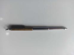 ESKİLERDEN VİNTAGE KOLEKSİYONLUK AÇILABİLEN KÜÇÜK KALEM . 1970' LER.