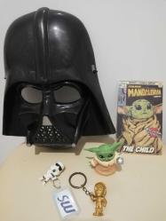 Star wars yıldız savaşları figür oyuncak biblo anahtarlık çanta süsü maske mini poster afiş tanıtım kartı Yoda koleksiyon dekor hediye nostalji tasarım süs hobi eğlence vintage aksesuar promosyon reklam Hediyelik dekorluk retro minyatür diorama ölçekli