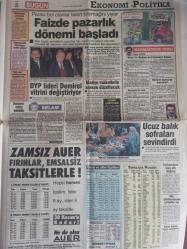 Bugün Magazin Gazetesi - 31 Ekim 1990 - Mazdalar Henüz Çıkmadı - İlaçta Sahtekarlık - İdamdan Dönen Babanın Dramı! - TRT, Spikerlerini Elinden Kaçırıyor - Güleryüzlü Hırsız - Cemile - Ustanın Karısı Çırakla Kaçtı - Bu Gece Sabancı Ailesi'nin ''Atlı Köşk'üne Konuk Oluyoruz - Sakıp Sabancı'dan Şarkılar - Türkan Şoray'dan Hanımlara Öğütler - Ekranın İçinden - Evli Adama Kendisini Kaçırttı - Güzel Melek Şeytan Çıktı - Rüşvet Yasaları - Bedrettin Dalan'ın Gözü Özürlülerde-  Kuaförde Taksit Devri Başladı - Bana Bosna Canavarı Dediler - Gerçek Hayat Hikayeleri - Faizde Pazarlık Dönemi Başladı - Madalyonun Tersi - Ucuz Balık Sofraları Sevindirdi - Fener'e Holigan Saldırısı - Kartal 24 Kasım'da Zirvede - Rotariu ve Müller'in Hedefi Milli Takım - Güreş Mafyasına Türk Yumruğu! - Kara Murat - Dişi Cengaver - Gizli Ajan - Bakire Kızı İçin Kendini Feda Etti - Okul Aşkları Anılarda Kalıyor fotoğraf ve haberi - Tam Takım Gazete