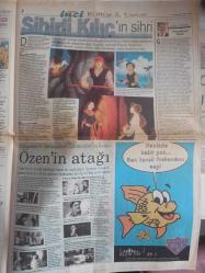 Akşam İnci Magazin Gazetesi - 21 Ağustos 1998 - Burdur'da Kültür Sanat Şenliği - Anadolu'ya Müzik Şöleni - Gardırobunuzu Garantiye Alın - Black İce - Doğru Temizleme Yapın - Burayı Dikkatli Okuyun - Çocuğunuza Zaman Ayırın - Pınar Aydın - Tarot Köşesi - Yeni İmkanları Değerlendirin - Fırında Defneli Sardalya - Lazerle Diş Tedavisi - Atılımlarınız Başarılı Olacak - Sihirli Kılıç'ın Sihri - Coşkun Çokyiğit - Özen'in Atağı - Yatağımdaki Kız - Savaş Kalafat - Prens ve Şov Kızı - Sürpriz Gelişmeler - Yıkılan Yuva - Ankara Ekspresi - Maceralı Oyun - Ernest Hemingway fotoğraf ve haberi - Tam Takım Gazete