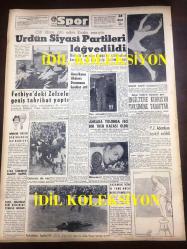 GÜNLÜK SPOR GAZETESİ - 26 NİSAN 1957 - AMERİKA ORDULARARASI BASKETBOL ŞAMPİYONLUĞUNU KAZANDI - FENERBAHÇE BEK BASRİ - REAL MADRİD - GALATASARAY - İSTANBULSPOR, VEFASPOR - RECEP ADANIR - DANYAL AKBEL - FENERBAHÇENİN TARİHİ - MİMİ İLE MEMO, MORT WALKER, DICK BROWN, MADDOCKS, STEVE CANYON, JED FORAM ÇİZGİ ROMAN - NAZIM ÖZBAY - MUVAKKAR EKREM TALU - CAROL DAY - APİKOĞLU SUCUK REKLAMI - İZMİR AT YARIŞLARI - FAY REKLAMI - CAROL WANEK