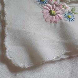 Çiçek Nakışlı Kumaş Pecete,3 ü birarada