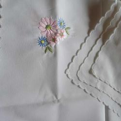 Çiçek Nakışlı Kumaş Pecete,3 ü birarada