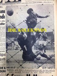GÜNLÜK SPOR GAZETESİ - 13 MAYIS 1957 - SPOR KUPASI YARIŞINI NEZİR ''KONYA'' KAZANDI - ALTAYSPOR, GENÇLERBİRLİĞİ - NEZİR SONAKIN YUGOSLAVYA 6 - 1 İTALYA - İSMET GÜMÜŞDERE - FENERBAHÇE BASKETBOL TAKIMI 1957 ŞAMPİYONU - TURGUT DİNSEL - ADALETSPOR - NECDET ERDEM - GALATASARAY, MİLLİ MENSUCAT MAÇI - FENERBAHÇENİN TARİHİ - MİMİ İLE MEMO, MORT WALKER, DICK BROWN, MADDOCKS, STEVE CANYON, JED FORAM ÇİZGİ ROMAN - OSMAN KERMEN - CAROL DAY - SZEKELLY BEŞİKTAŞ'A ANTRENÖR MÜ OLACAK? - BOKS, JANSSENS - MARIO GABAY - MUVAKKAR EKREM TALU - BOKS FACİASI, CENUP AFRİKALİ BOKSÖRÜN ÖLÜMÜ - MARIO GABAY - APİKOĞLU SUCUK REKLAMI - FAY REKLAMI - JAYNE MANSFIELD - NEJAT KAYSERİLİOĞLU - 34000 SENELİK İSKELET BULUNDU - MACARİSTAN YENİ BİR İHTİLAL AREFESİNDE
