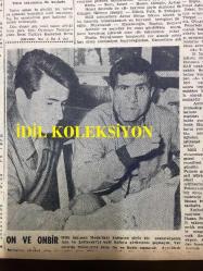 GÜNLÜK SPOR GAZETESİ - 15 MAYIS 1957 - 7 KULÜP ARASINDAKİ PAKTIN TRANSFER YASAĞI KALKIYOR - BEYOĞLUSPOR'LU GÜNAY BEŞİKTAŞ'A GEÇİYOR - BASKETBOL - NECDET ERDEM - TUNÇ ERİM - NACİ ERDEM, NECMİ TANYOLAÇ - FENERBAHÇE - FENERBAHÇENİN TARİHİ - MİMİ İLE MEMO, MORT WALKER, DICK BROWN, MADDOCKS, STEVE CANYON, JED FORAM ÇİZGİ ROMAN - FENERBAHÇENİN TARİHİ - TOULOUSE - CAROL DAY - MUVAKKAR EKREM TALU - FAY REKLAMI - YAPI VE KREDİ BANKASI REKLAMI - APİKOĞLU SUCUK REKLAMI 1957 - MARIO GABAY SPOR MAĞAZASI REKLAMI - SÜVEYŞ MESELESİ - KIBRIS MESELESİ - MARILYN MONROE'NUN KOCASI YARGILANIYOR - JOSYANE MONTESSUIT