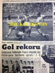 GÜNLÜK SPOR GAZETESİ - 27 MAYIS 1957 - VİYANA, İSTANBUL BASKETBOL MAÇINI 78 - 54 KAZANDIK - GALATASARAY 7 - 0 KÜLTÜRSPOR - GENÇLERBİRLİĞİ, ALTAY - FENERBAHÇE 7 - 1 DEFTERDAR - TOULOUSE 1957 FRANSA KUPASINI KAZANDI - TURGUT DİNSEL - MİMİ İLE MEMO, MORT WALKER, DICK BROWN, MADDOCKS, STEVE CANYON, JED FORAM ÇİZGİ ROMAN - ERDOĞAN BECİT - İHSAN KARAALİ - YÜZME YARIŞLARI, DEN HAAN, WIELEMA, GASTELAAS, LAGERBERG - ADALETSPOR - VEFASPOR - AT YARIŞLARI - CAROL DAY - MUVAKKAR EKREM TALU - 1957 AVRUPA BOKS ŞAMPİYONASI - FAY REKLAMI - OPON REKLAMI - 1957 BOLU DEPREMİ 5 KİŞİ ÖLDÜ - ELVİS PRESLEY