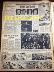 GÜNLÜK SPOR GAZETESİ - 27 MAYIS 1957 - VİYANA, İSTANBUL BASKETBOL MAÇINI 78 - 54 KAZANDIK - GALATASARAY 7 - 0 KÜLTÜRSPOR - GENÇLERBİRLİĞİ, ALTAY - FENERBAHÇE 7 - 1 DEFTERDAR - TOULOUSE 1957 FRANSA KUPASINI KAZANDI - TURGUT DİNSEL - MİMİ İLE MEMO, MORT WALKER, DICK BROWN, MADDOCKS, STEVE CANYON, JED FORAM ÇİZGİ ROMAN - ERDOĞAN BECİT - İHSAN KARAALİ - YÜZME YARIŞLARI, DEN HAAN, WIELEMA, GASTELAAS, LAGERBERG - ADALETSPOR - VEFASPOR - AT YARIŞLARI - CAROL DAY - MUVAKKAR EKREM TALU - 1957 AVRUPA BOKS ŞAMPİYONASI - FAY REKLAMI - OPON REKLAMI - 1957 BOLU DEPREMİ 5 KİŞİ ÖLDÜ - ELVİS PRESLEY