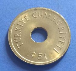 1951 Delikli 1 Kuruş (noktalı)Çil