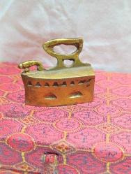 FG8-------PİRİNÇ DÖKÜM MİNİBOY DEKORLUK ÜTÜ