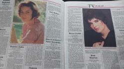 GÜNEŞ GAZETESİ- EKRAN DERGİSİ- 8 EYLÜL-1990-CUMARTESİ-SAYI:48--JEAN GABİN-RENAN DEMİRKAN-WALTER KREYE-MELİKE ALTINBARAN-ZİYA KÜKÜRT-BENNU YILDIRIMLAR-PELİNSU PİR-KÖKSAL ENGÜR-ZÜLFÜ LİVANELİ-AHGAH HÜN-LİSA STANSFİELD-ERİC CLAPTON-DERYA RUGGLS-SERPİL ÇAKMAKLI-SEMA YUNAK-TARIK TARCAN-KORHAN ABAY-LAUREN BACALL-İSABELLA ROSSELLİNİ-JACLYN SMİTH-ALEV BAYMUR-KEVİN COSTNER-BARBRA STREİSAND-