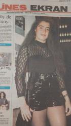 GÜNEŞ GAZETESİ- EKRAN DERGİSİ-18 MAYIS-1991-CUMARTESİ-YIL:2-SAYI:32-ÇETİN ÇEKİ-ALİ SAYDAM-ALİ KARACAN-EROL EVGİN-SUNA PEKUYSAL-CEVDET SUNAY-İSMET İNÖNÜ-SADİ IŞILAY-MÜNİR NURETTİN SELÇUK-YORGO BACANOS-MÜJDAT GEZEN-DOĞAN HIZLAN-İPEK KRAMER-DUSTİN HOFFMAN-JASON DONOVAN-ERTÜK YÖNDEM-TUNÇ BAŞARAN-UÇURTMAYI VURMASINLAR-FÜSUN DEMİREL -OZAN BİLEN-ESRA SÜMER-ERCAN YAZGAN-MİNE ŞENHUY-YÜKSEL ÇEKİ-ROBİN WİLLİAMS-TÜRKAN ŞORAY-JOHN TRAVOLTA-KRİSTİE ALLEY-GERARD DEPERDİEU-EDDİE MURPHY-