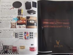 Alem Dekor Dergisi - Ekim 2012 - Meg Ryan'ın Okyanus Manzaralı Evi - Hadid'den Saray Gibi Malikaneler - Dekorasyonda Yeni Trendler - Yaşamınıza Renk Katan Yepyeni Objeler - S. Hersbhberger'in New York'taki Şık Dairesi - Bozcaada'da Huzurlu Bir Rüya - Evinizin Ruhu, Kiosk Flamant  - Pendal Lamp - İkizlere Özgürlük - Andrew Lewicki - Eviniz Hep Rengarenk - Gülden Büyükuçak - Minimalist Dokunuşların Zarafetle Buluşması fotoğraf ve haberi - Tam Takım Dergi