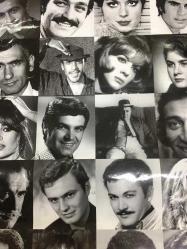YEŞİLÇAM HATIRASI AFİŞİ / POSTERİ - BÜYÜK BOY - ORİJİNAL - 100 X 68 cm EBADINDA - Original Turkish Big Size Movie Poster - FİLİZ AKIN, HÜLYA KOÇYİĞİT, AYHAN IŞIK, CEVAT KURTULUŞ, BELGİN DORUK, CÜNEYT ARKIN, MÜJDE AR, CÜNEYT ARKIN, ZEKİ MÜREN, FİKRET HAKAN, KADİR İNANIR, TÜRKAN ŞORAY, TARIK AKAN, GÜLŞEN BUBİKOĞLU, MÜNİR ÖZKUL, YILMAZ GÜNEY, SADRİ ALIŞIK, ÇOLPAN İLHAN, FATMA GİRİK, EROL GÜNAYDIN, ŞENER ŞEN, AJDA PEKKAN, MURAT SOYDAN, VAHİ ÖZ, KEMAL SUNAL, EŞREF KOLÇAK, HULUSİ KENTMEN, EDİZ HUN, KARTAL TİBET, HALE SOYGAZİ, HALİT AKÇATEPE, NEJAT UYGUR, İLYAS SALMAN, EKREM BORA, MÜJDAT GEZEN, İZZET GÜNAY, EROL TAŞ, ÖZTÜRK SERENGİL, GÖKSEL ARSOY, NECLA NAZIR