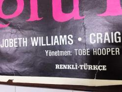 KÖTÜ RUH (Poltergeist), 1982, SİNEMA FİLM AFİŞİ / POSTERİ - BÜYÜK BOY - ORİJİNAL - 100 X 68 cm EBADINDA - Original Turkish Big Size Movie Poster - Tobe Hooper, Steven Spielberg, Michael Grais, Mark Victor, James Karen, Craig T. Nelson, JoBeth Williams, Heather O'Rourke, Zelda Rubinstein, Richard Lawson, Dominique Dunne, Helen Baron  - ÇİZER ÖMER MUZ'UN ÇİZİMİYLE - GRAFİK: CENGİZ KADAŞ