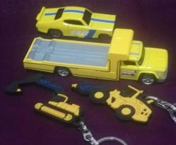 Taşıyıcı kurtarıcı kamyon tır araç set kepçe dozer anahtarlık set koleksiyon dekor hediye nostalji tasarım süs hobi eğlence vintage aksesuar promosyon reklam Hediyelik dekorluk retro minyatür diorama ölçekli arabalar