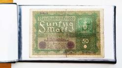 40 Kapasiteli Kağıt Para Albümü Görseldeki Banknotlar dahildir.