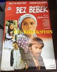 BEZ BEBEK, 1988, FİLM AFİŞİ / POSTERİ - BÜYÜK BOY - ORİJİNAL - 100 X 67 cm EBADINDA - Original Turkish Big Size Movie Poster - Engin Ayça, Macit Koper, Engin Ayça, Hülya Koçyiğit, Mehmet Akan, Oktar Durukan, Şener Gezgen, Hakan Balamir, Tufan Balamir, Begüm Örnek, Kemal Toraman, Kemal Bal, Savaş Ustay, Melih Kibar, VARLIK FİLM