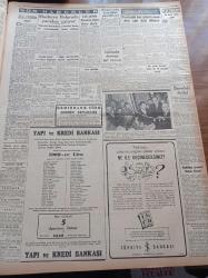 Cumhuriyet Gazetesi - 12  Mart 1957 - İsmet İnönü İç Politikada Huzur İstedi - Hürriyet Partisi - Cumhuriyetçi Millet Partisi'nin Yurd Gezi Programı - Gazze Bölgesi Dün Yeniden Karıştı - İsmet İnönü Fevzi Lütfi Karaosmanoğlu Neler Görüştüler - Ordu Takımımız Gitti - Eğitim Bakanı Ahmed Özel Öğrenci Dileklerini Tespit Etti - Truman Doktrininin Yıldönümü - 110 Milyon Dolara Mal Olan Iowa Harp Gemisi - Adana Cinayeti - Peride Celal Kırkıncı Oda Yazı Dizisi - İdam Sehpasında Can Verenler Devletliler Yazı Dizisi - Esad Tekeli - CHP Genel Sekreteri Kasım Gülek Karamürsel'de Yargılanacak - Fransa'da Kızıllar Geriliyor - Grace Kelly'nin Yarı Çıplak Fotoğrafı Kocasını Kızdırdı - Resimli Romanımız Mormon Mezhebi Ve Kurucusunun Dramı - Yeni Melek Sineması - Princesse Losyonu - Komili Banyo Sabunu - Milli Takım Tek Seçicisi Şeref Görkey - Lancia Dizel Kamyonları - Galatasaray Basketbol Takımı Prag'a Gidiyor