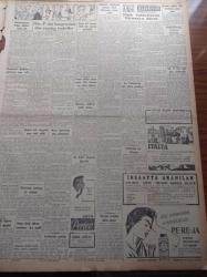 Cumhuriyet Gazetesi - 25 Mart 1957 - İsmet İnönü'nün Yakınlaşma Faaliyeti CHP Meclisi'nde Tasvib Edildi - Eisenhower McMillan Görüşmesi Sona Erdi - Mısır Amerika'ya Ateş Püskürüyor - Magosa Zindanı Müze Oluyor -  Yunan İstiklal Bayramı'nda Türk Düşmanlığı Telkin Ediliyor - Makarios EOKA'yı Takbih Edecekmiş - Aydemir Balkan - İdam Sehpasında Can Veren Devletliler Yazı Dizisi - Kırkıncı Oda Yazan Peride Celal Yazı Dizisi - Ramazanda 5 Büyük Camide Mahya Kurulacak - Dün Cezayirde 150 Milliyetçi Daha Öldürüldü - Burhan Felek -  Elektronik Beyin - Haftalık Radyo Programı - Resimli Romanımız Mormon Mezhebi Ve Kurucusunun Dramı - Opon Ağrı Kesici - Havilland Krem - Fenerbahçe Beşiktaş'ı 4 2 Yendi - Profesyonel Ligin Puan Vaziyeti - Voleybolda Galatasaray Türkiye Şampiyonu Oldu - Ekrem Koçak Türkiye Kros Birincisi Oldu - Lefter Küçükandonyadis - Komili Banyo Sabunu - Vita Yağ - Türkiye Kayak Şampiyonası