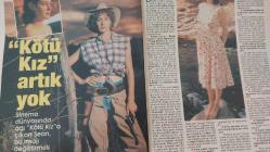 MİLLİYET OSCAR TV MAGAZİN DERGİSİ-8 EKİM-14 EKİM-1995-YIL:3-SAYI:105-KATHERİNE KELLY LANG-RÖPORTAJ-TÜLİN KUMRU-JÜLİDE ATEŞ-MERİÇ KÖYATASI-GÜLER KAZMACI-MÜGE ORUÇKAPTAN-EBRU GÜREL-MUAZZEZ ABACI-ERKAN CAN-SÜEDA ÇİL-MAHALLENİN MUHTARLARI-EBRU CÜNDÜBEYOĞLU-ŞEHNAZ TANGO-EBRU HEKİMOĞLU-RANA ELİK-RUHSAR ÖCAL-TANSU ÇİLLER-SEZEN CUMHUR ÖNAL-ALPASLAN BOZKURT-TARIK TARCAN-GURURPERRAN KUTMAN-ERDAL ÖZYAĞCILAR-NEDRET GÜVENÇ-YASEMİN BOZKURT-PELİN KÖRMÜKÇÜ-ZAFER AKYOL-SEYYİD-KADİR INANIR-SEVTAP PARMAN-DELİ DELİ KÜPELİ-KEMAL SUNAL-MELİKE ZOBU-YAVUZER ÇETİNKAYA-İHSAN YÜCE-SİS-HALİL ERGÜN-METİN ÇEKMEZ-ZIKKIMIN KÖKÜ-MENDERES SAMANCILAR-GÜNAY GİRİK-EMRE AKYILDIZ+MELİH BAŞARAN-NİCOLA CAGE-BRİDGET FONDA-ROSİE PEREZ-HARRİSON FORD-HUNTER TYLO-SİGNY COLEMAN-ETHAN WAYNE-STEVEN TYLER-ASLI HÜNEL-ZERİN ÖZER-SEREN SEREN-SERDAR ORTAÇ-ISPANAKLI GRATİN-FRANSIZ EKMEĞİ-ERİKLİ KEK-JOAN CRAWFORD