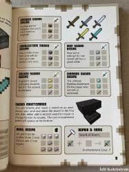 MİNECRAFT - COMBAT HANDBOOK - MOJANG - EGMONT - İNGİLİZCE KİTAP (MİNECRAFT - SAVAŞ EL KİTABI) SERT KAPAK - ÖZEL SERİ
