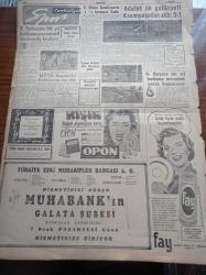 Cumhuriyet Gazetesi - 4 Ocak 1957 - Kıbrıs'a Ait Tasarının Hazırlığına Başlandı - İ.E.T.T'nin Son Yaptığı Zamların Menfi Tesirleri Devam Ediyor - Akis Dergisi Aleyhine Açılan Davanın Dünkü Duruşması - Suriye Rusya Arasında Yapılan Gizli Anlaşma -  Macar Mültecileri İçin Boşa Giden Hazırlık - İdam Sehpasında Can Veren Devletliler Yazı Dizisi - Mussolini'nin Ölümü - Mehmed Oluç- Amerikan Kolonisi Mensubları Tiyatrosunun İlk Temsili - Selmi Andak Evlendi - İzmir'de Pasolar Kaldırılınca - Amerika'da Zenci Beyaz Kavgaları - Resimli Romanımız Zırhlı Haydud - Sipahi Şarabı - Nuri İyem - Sabahaddin Kudret Aksal - Yunus Nadi Mükâfatı Şiir Müsabakası - Bulmaca - Fenerbahçe'nin 50. Yıl Kutlama Merasimi 8 Haziran'da Başlıyor - Kombine Biletler Kalkıyor Mu - Galatasaray'ın 50. Yıl Kutlama Merasimi Yarın Kapanıyor - Galatasaray'ın Santrhafı Ergun Ercins Romaya Gitti