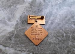 DOĞU ALMANYA KOMÜNİST DÖNEMİ MADALYASI - ROZET  B9930