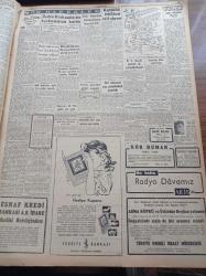 Cumhuriyet Gazetesi - 19 Nisan 1957 - Kastamonu Ormanlarını Kül Eden Yangınlardan İlk Resimler - Başvekil Adnan Menderes'in Atina'da Yapılan Karşılama Hakkında Demeci - Katil Papaz Makarios - Kıbrıs Türklerinin Lideri Fazıl Küçük'e Göre Tek Mesul İngiltere'dir - Kastamonu Ormanlarında 40 Yerde Birden Çıkan Yangının Hazin Bilançosu - Akis Dergisi Aleyhine Açılan 3  Davaya Dün Bakıldı - Halid Ziya Uşaklıgil Hakkında Rusça Bir Eser Yayınlandı - 50 Yıl Evvelki Kuleliden Hatıralar Yazı Dizisi - Kırkıncı Oda Yazan Peride Celal Yazı Dizisi -  Hasan Amca - Hasan Ali Ediz - Ömer Sami Coşar - Burhan Felek - Süveyşten İlk Türk Gemisi Dün Geçti - Türk Amerikan Hukukçuların Kongresi Bitti - Mormon Mezhebi Ve Kurucusunun Dramı Yazı Dizisi - Radyo Bugünkü Program-  Krem Pertev - Genç Milli Takımımız İtalya İle Berabere Kaldı - Dünya Atış Şampiyonası İçin Said Salahaddin Cihanoğlu Londra'ya Davet Olundu - Beşiktaş Kulübü Meşaroş'un Mukavelesi Yenilemiyor