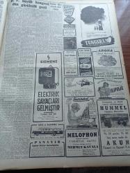 Cumhuriyet Gazetesi - 17 Ekim 1951 - Süveyş Bölgesinde Çarpışmalar Oldu - Demokrat Parti Büyük Kongresi Dün Gürültülü Geçti - Güzellik Kraliçesi Günseli Başar'ın Dünkü Ziyaretleri - İstanbul Atina Arasında Doğru Ekspres - Pakistan Başbakanı Ali Han Bir Yobaz Tarafından Öldürüldü - İskenderiyedeki Türk Yunan Basketbol Maçı - Cumhurbaşkanı Celal Bayar - Kalay Piyasası - Everest Seferi Arun Nehri Kıyılarında - Denizcilik Bahisleri Yazı Dizisi - Abidin Daver - CHP Genel Başkanı İsmet İnönü Hilmi Uran'ı Ziyaret Etti - Burhan Felek - Rum İlahiyat Okuluna Türkçe Mükâfatı Kondu - Alkazar Sineması - Siemens Elektrik Sayaçları Gelmiştir - Kadın Gazeteci Lil'in Maceraları - Milli Güreş Antrenörü Nuri Boytorunu Kuduz Köpek Isırmıştır - Tungsram - Hummel Fabrikası Römorkları- Schlüter Traktör - Morris Kamyonları - Chevrolet Pikap