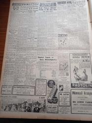 Cumhuriyet Gazetesi - 8 Ekim 1951 - Ankara'da Dün Yapılan Mühim Siyasi Görüşmeler - Amerika Kara Orduları Kurmay Başkanı General Collins - Kore'de Düşmanın Merkez Hattı Yarıldı - İran Başbakanı Doktor Musaddık Dün Sabah Şehrimizden Geçti - Amerika'nın Taktik Atom Silahları - Dün Yeşilköy Hava Alanında Yangın Çıktı - Güreşçilerimiz Mısırda Bütün Rakiplerini Yendiler - Fransız Sanatkar Maurice Chevalier Dün Geldi - Ömer Rıza Doğrul - Everest Seferi - Almanya'nın Eski Büyükelçisi Von Papen Ankara'dan Döndü - Seyhan Eski Milletvekili Ahmed Remzi Yüreğir Vefat Etti - Burhan Felek - Memleket Hikâyesi Bebek Yazan Yaşar Kemal  Yazı - Ankara Güzellik Kraliçesi Birsen Demirbaş İstanbul'a Geliyor - Galatasaray Suriye Takımı Jones'i Yendi - Fransa'nın En Büyük At Yarışı - Siemens Batarya Ve Pilleri - Yeni Çıkan Sahibinin Sesi Plakları - Hamiyet Yüceses - Sabite Tur Gülerman - Perihan Altındağ Sözeri -  Suzan Yakar Rutkay - General Electric Ampul