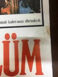 ZULÜM, 1972, FİLM AFİŞİ / POSTERİ - BÜYÜK BOY - ORİJİNAL - 100 X 68 cm EBADINDA - Original Turkish Big Size Movie Poster - Atıf Yılmaz, Bülent Oran, Muzaffer Arslan, Türkan Şoray, Kartal Tibet, Murat Soydan, Kayhan Yıldızoğlu, Nedret Güvenç, ANTALYA FİLM FESTİVALİ 3 ALTIN PORTAKAL ÖDÜLLÜ, EN İYİ FİLM, EN İYİ OYUNCU, EN İYİ KAMERA, SİNE FİLM
