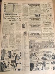 HÜRRİYET GAZETESİ 8 ŞUBAT  1965 YIL :17 SAYI :6026--Amerika , komünist Vietnam 'ı  bombaladı ---Tunca ve Meriç Nehirleri dondu --Devlet Tiyatrosundaki  hadiseler  Ankara da  yine günün mevzusu---Rusya da grip  salgını önlemek için  maske takılıyor --2 milyona yakın  Amerikalı  yabancı  ülkelerde 33 milyar lira  harcadı ---Türkiye 'nin  ilk  petrol  kralı ben olacağım  mühendis Ziya Kirman ---İşte benim hayatım  : Yazan  :Elizabeth  Taylor--İlk devre iyi  oynayan  Fenerbahçe  farklı galip  : 5 -1 Genç  mili takımımız bugün  Bulgaristan 'a  hareket ediyor --Kapışılan Mecmua  :Roman--Karakaş gözlerin elmas   şiirli Osman Onur la Niğdeli Ali Ercan çelişirken  şimdi türküye  üçüncü sahip çıktı--